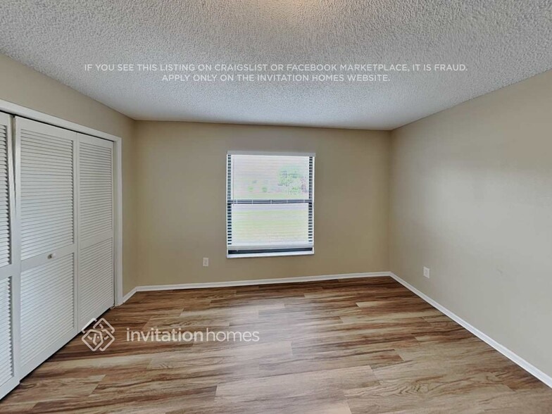 Building Photo - 2206 Fairmont Cir