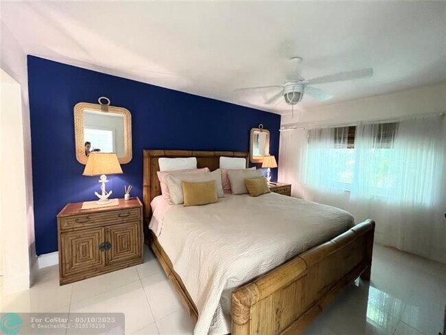 Building Photo - 4430 Sea Grape Dr