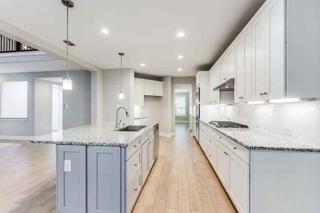 Building Photo - 4 Bedroom, 3.5 Bath Home in Frisco ISD for...