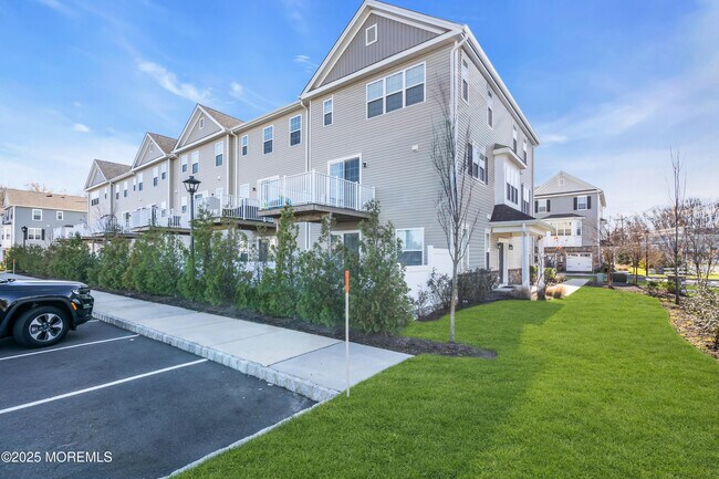 Building Photo - 2002 Evans Ln