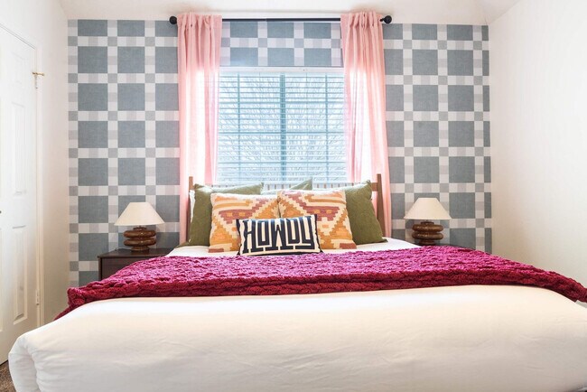 Building Photo - 2002 Chittim Trail Dr