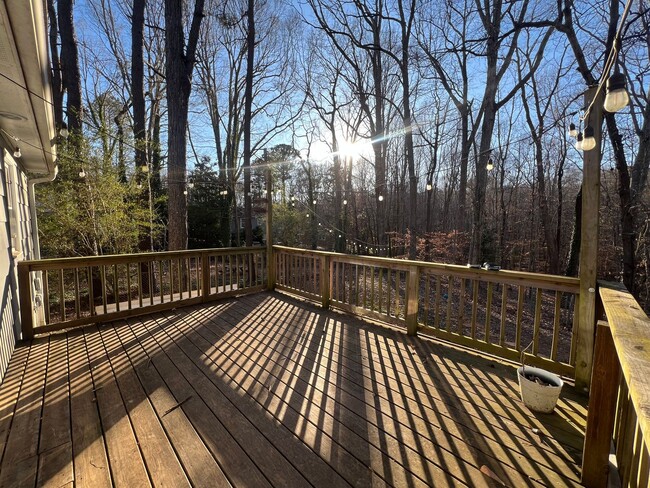 Building Photo - Newly Remodeled 4BD, 2BA Raleigh Home with...