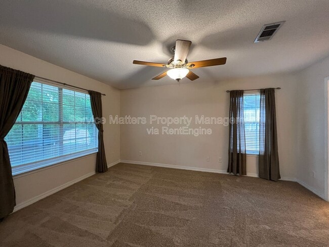 Building Photo - 6875 Cedar Ridge Cir