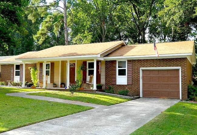 Primary Photo - 4443 Shadowood Dr