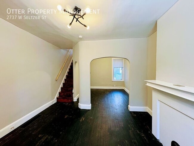 Building Photo - 2737 W Seltzer St