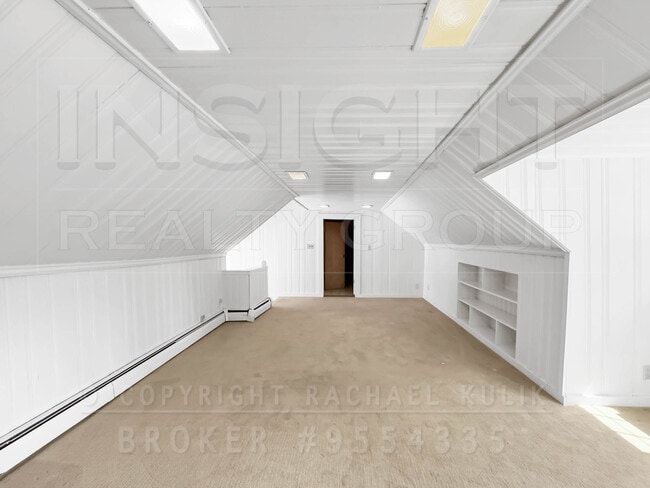 Building Photo - 61 Moraine St