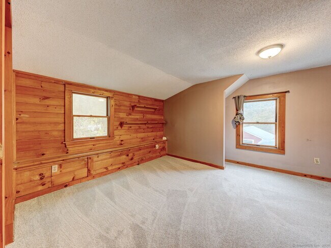 Building Photo - 416 Jerusalem Rd