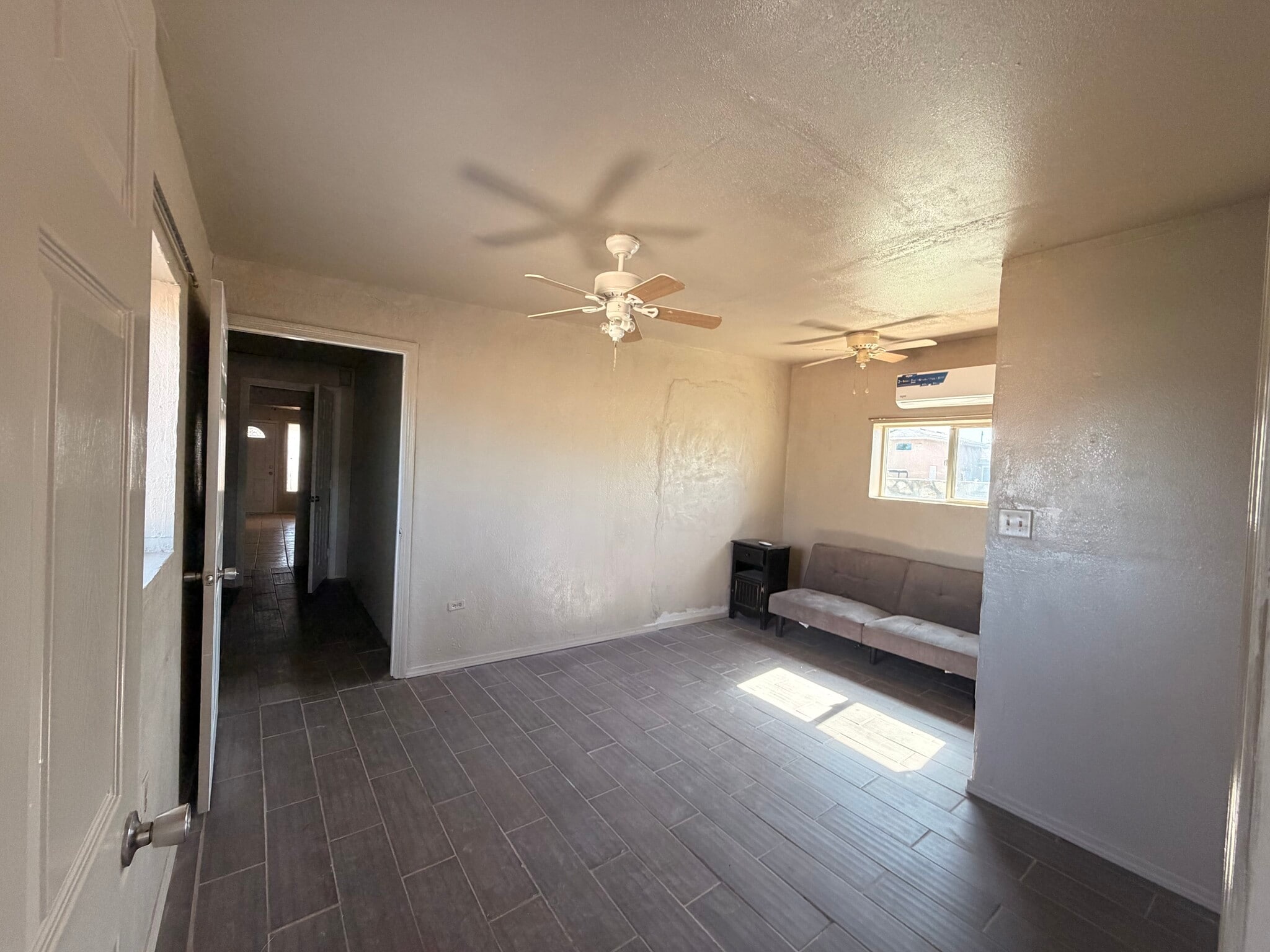 Building Photo - 348 Oasis Dr