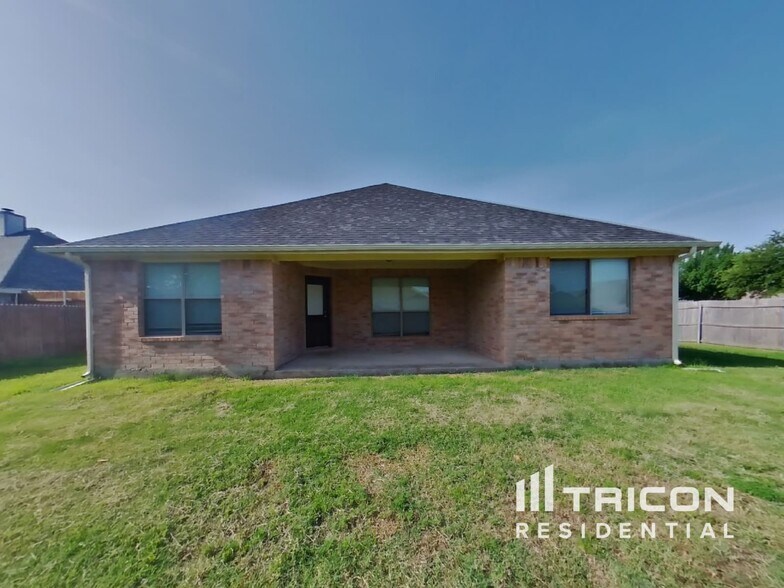 Building Photo - 314 Ohara