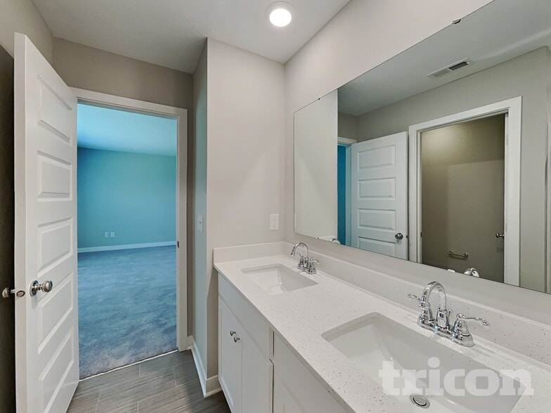 Building Photo - 4628 W Mineral Ln