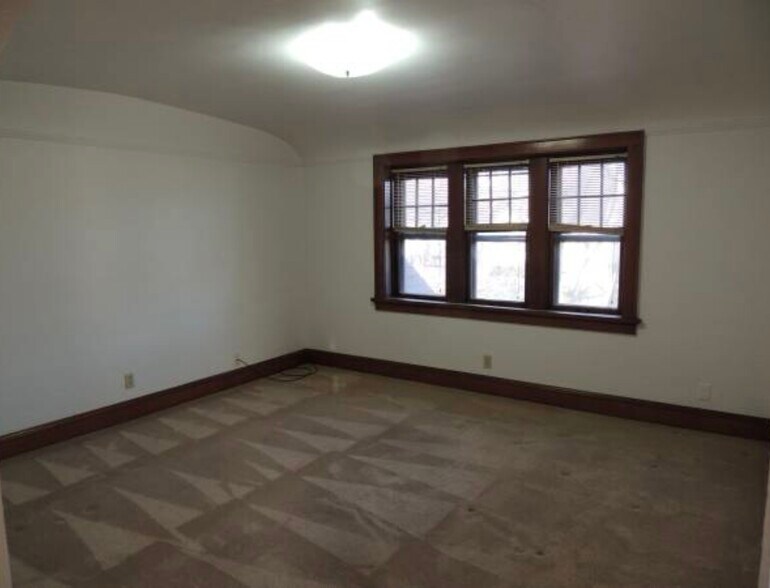 Building Photo - 2403 N 63rd St