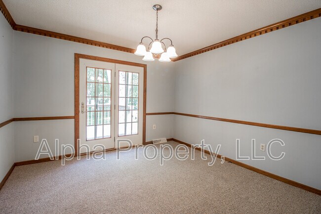 Building Photo - 102 Ticonderoga Dr