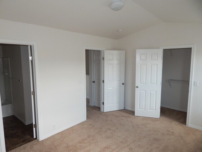 Building Photo - 7373 Little Jimmy Grove