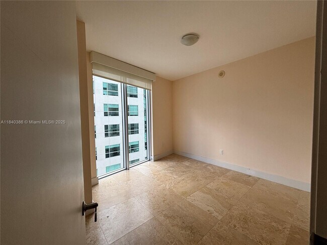 Building Photo - 185 SW 7th St
