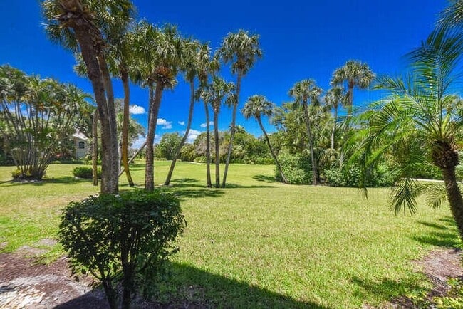 Building Photo - 4105 Fairway Dr N