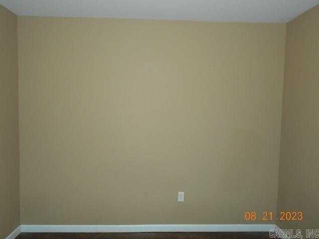 Building Photo - 20621 Cole Ln