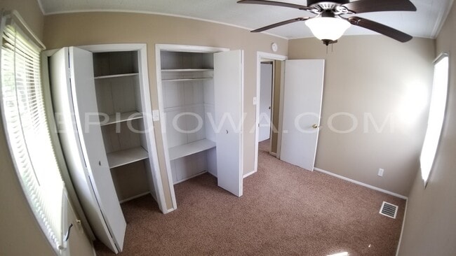 Building Photo - 3723 G Ave NE