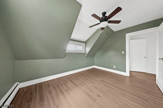 Building Photo - 21 N 13th St