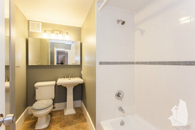 Building Photo - E Division