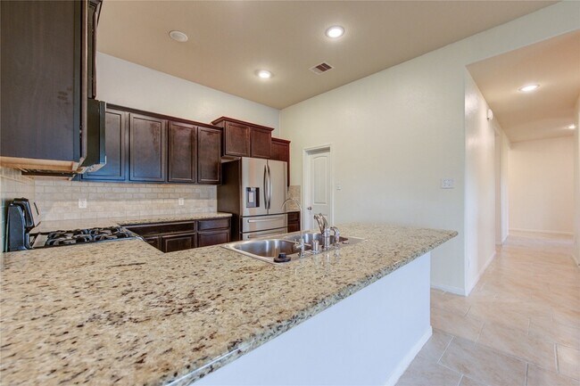 Building Photo - 734 Mill Spring Ct