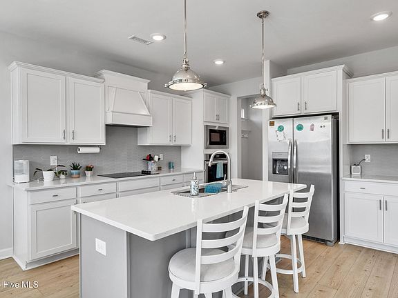 Building Photo - Build Equity While Leasing - Lease and Own...