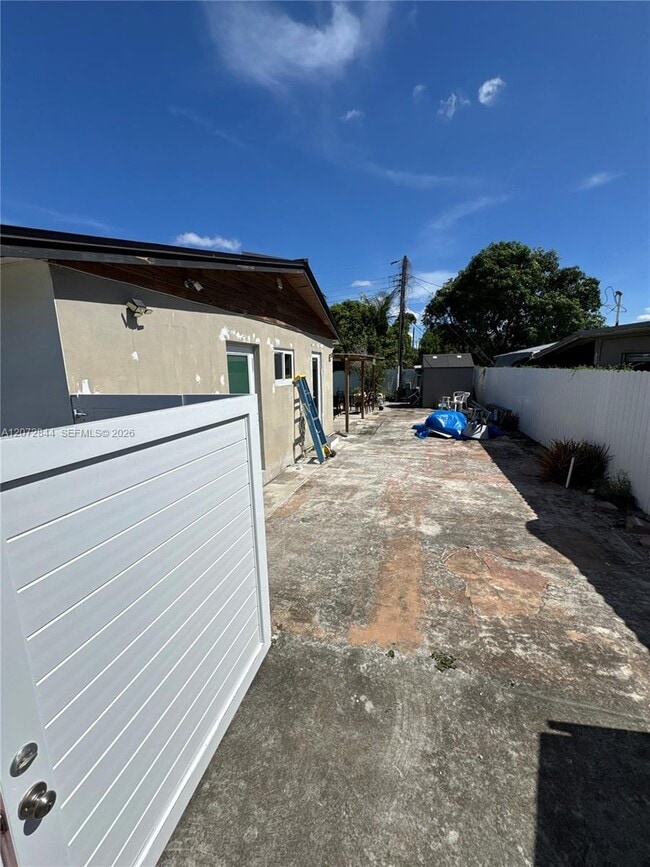 Building Photo - 5500 NW 178th Terrace
