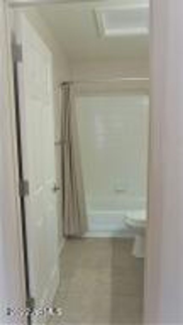 Building Photo - 2853 Northridge St