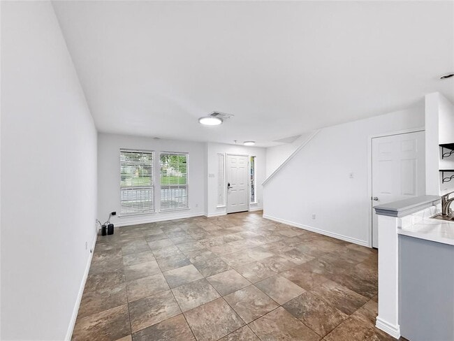 Building Photo - 9215 Rowlands Sayle Rd
