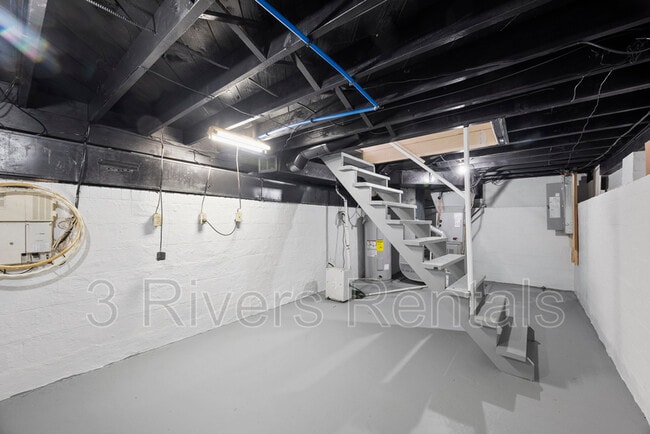 Building Photo - 600 Camp Meeting Rd