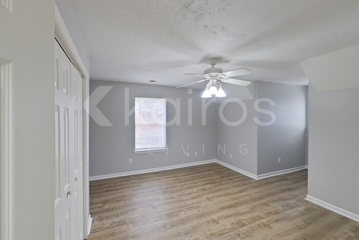 Building Photo - 516 22nd Ln NE