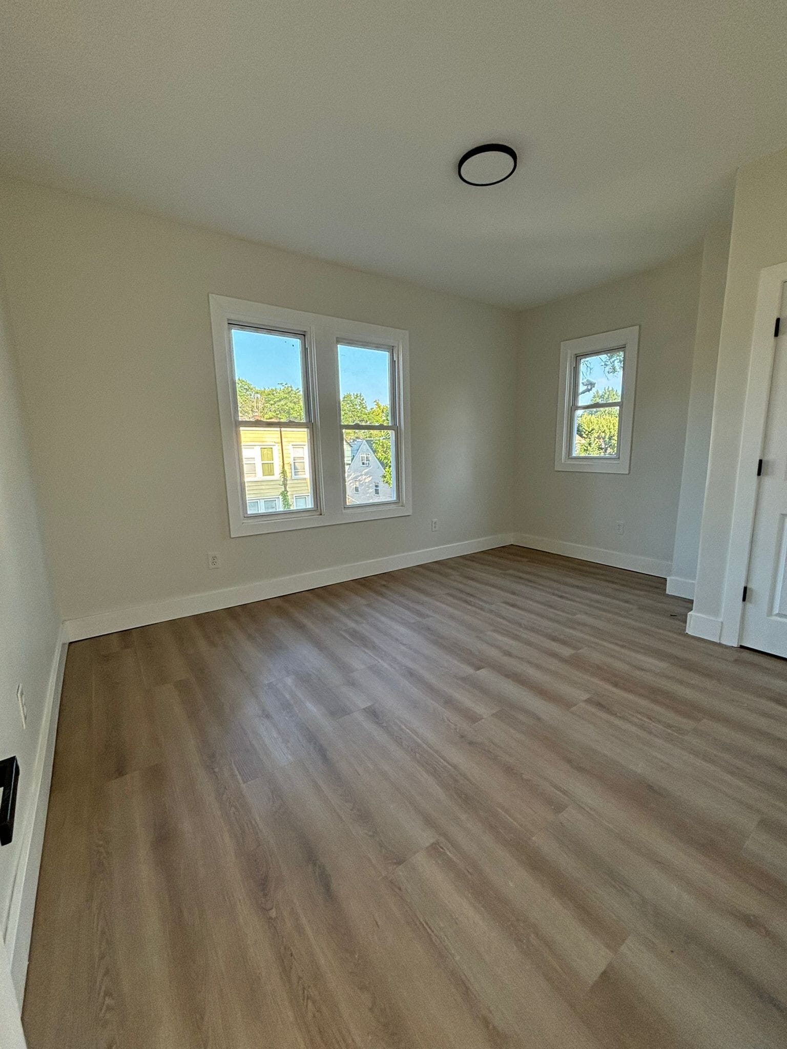 Building Photo - 49 Rosehill Pl