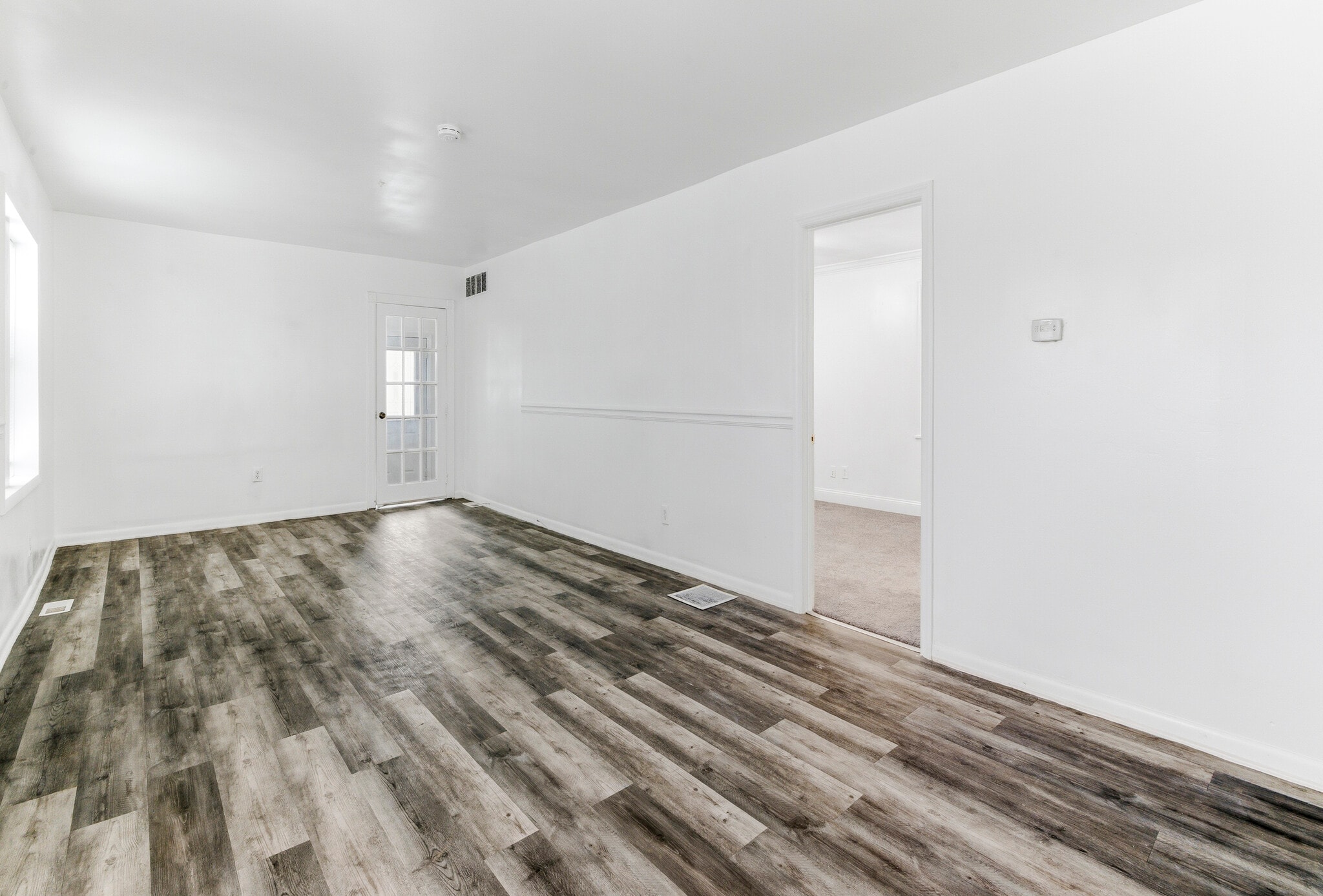 Building Photo - 107 River Rd Dr