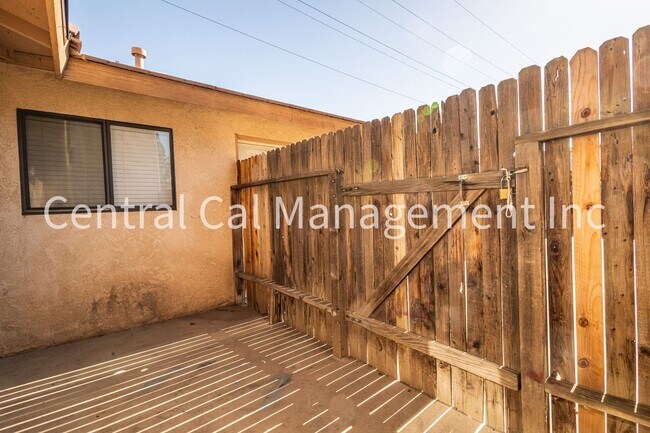 Building Photo - 8404 Laborough Dr