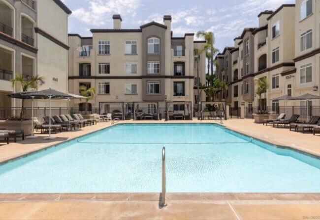 Building Photo - $2,750 - 1 Bed / 1 Bath Bottom Floor Beautiful Condo at Regents La Jolla