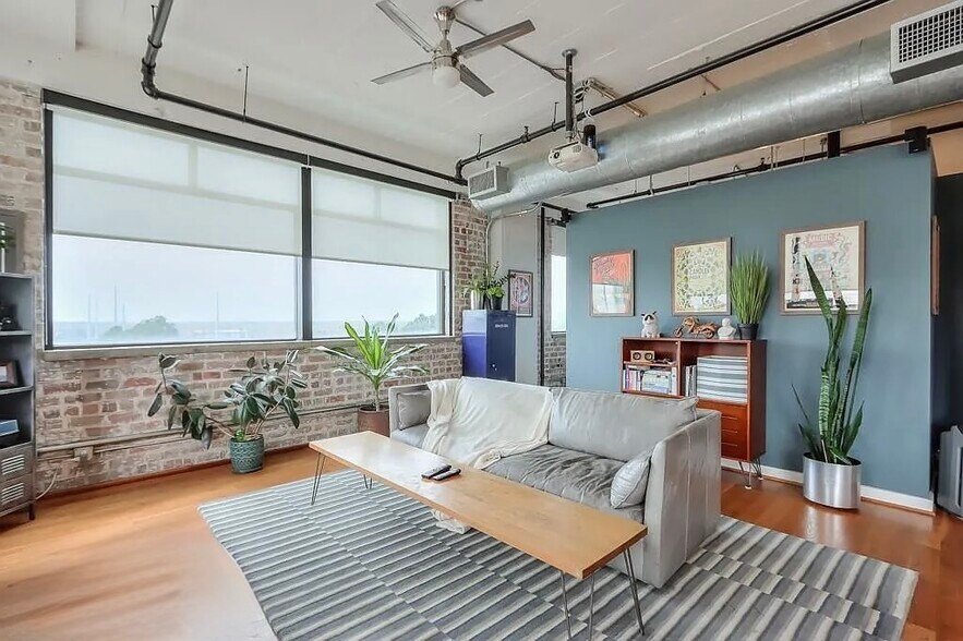 Building Photo - 426 Marietta St NW