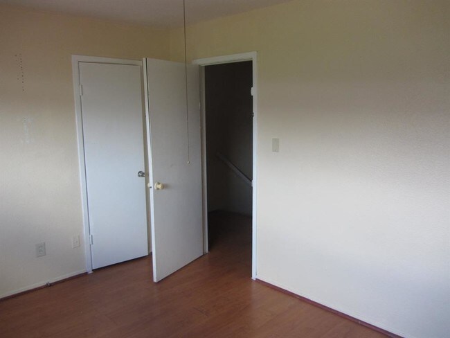 Building Photo - 8405 Wilcrest Dr