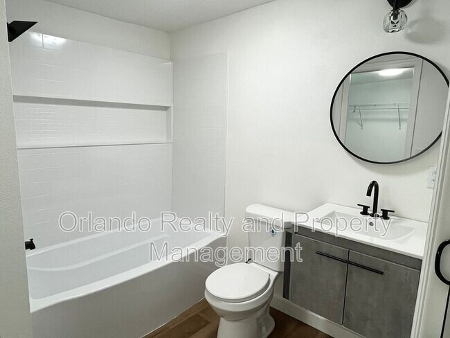 Building Photo - 1521 Nieuport Ln