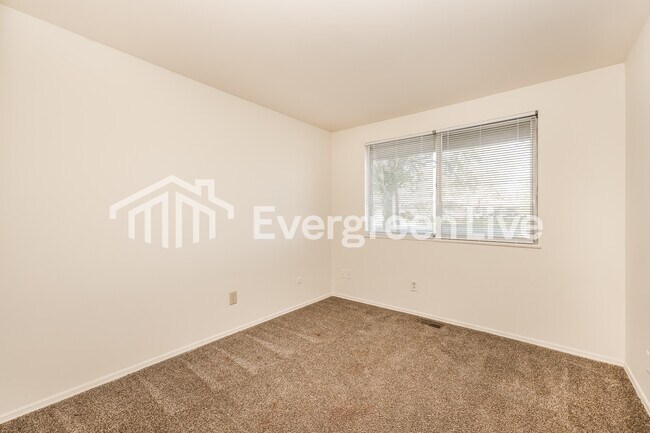 Building Photo - 7364 Brandt Pike