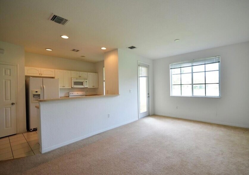 Building Photo - 1956 SW 60th Ter