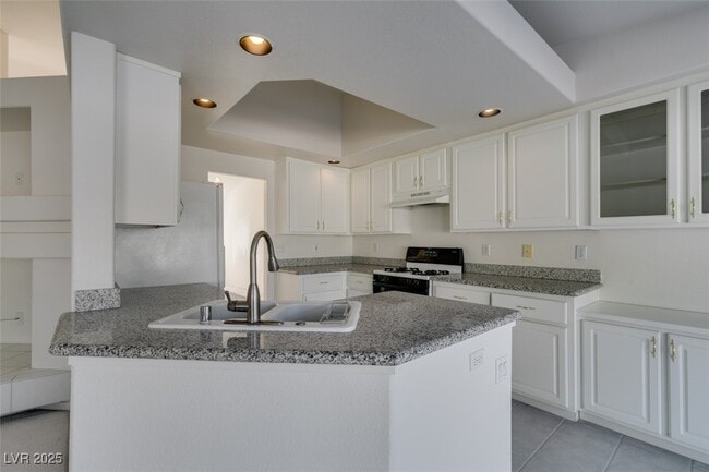 Building Photo - 1682 E Graystone Canyon Ave