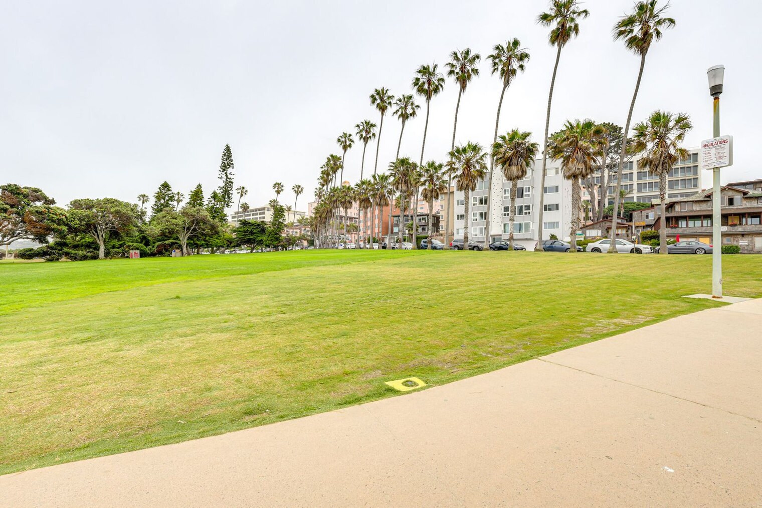 Building Photo - 1039 Coast Blvd