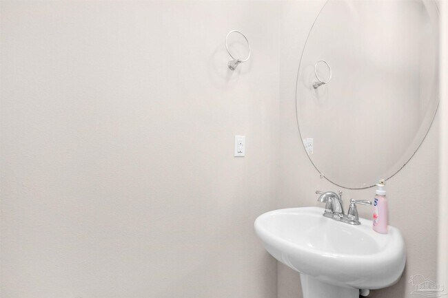 Building Photo - 8645 Bucklebury Dr
