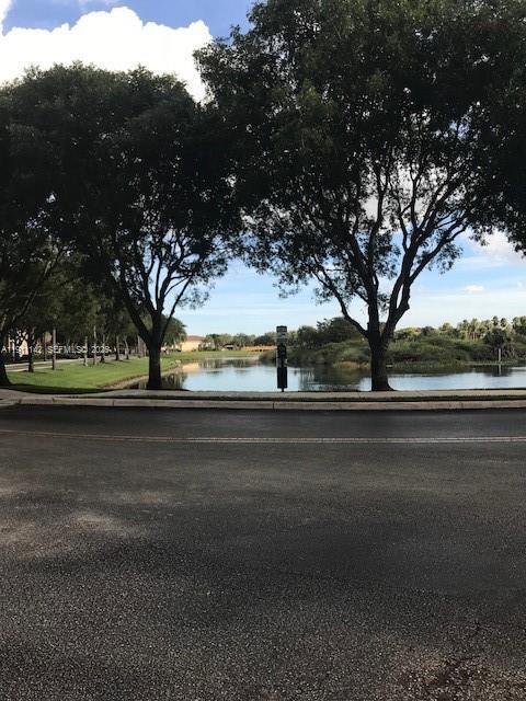 Building Photo - 2469 Centergate Dr