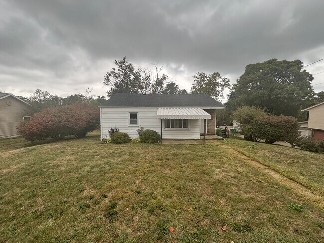 Building Photo - Use Your Tax Return For This Sweetheart of a Deal! Want to stop renting and finally own your own ...