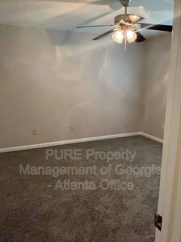 Building Photo - 1386 Stonehenge Ct