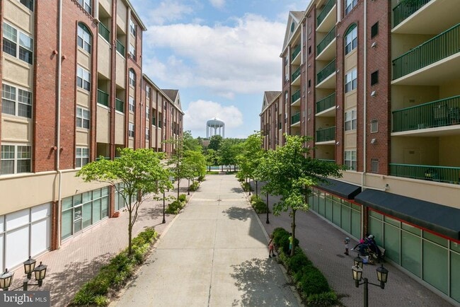 Building Photo - 6070 Main St