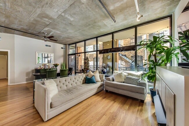 Building Photo - 520 S State St