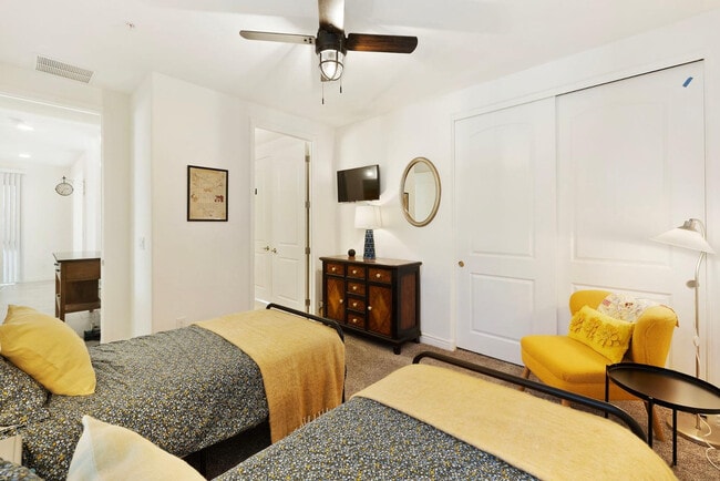 Building Photo - 5100 E Rancho Paloma Dr