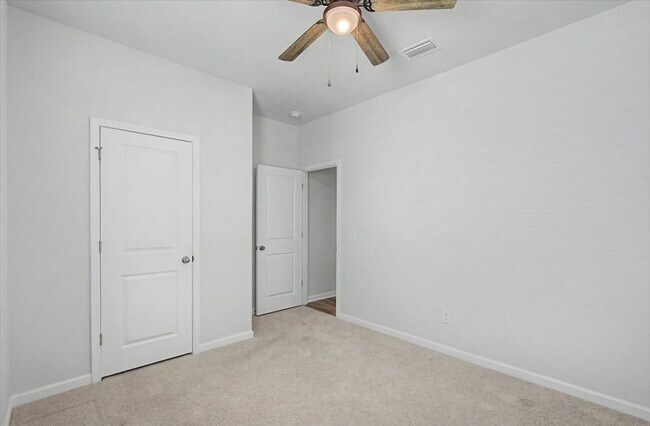 Building Photo - 783 Longleaf Dr