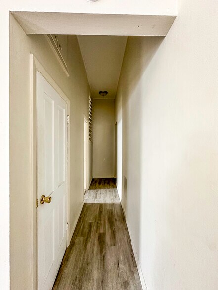 Hallway - 415 Avenue E